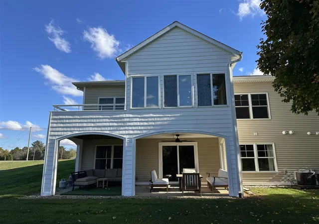 Photo 3 of Condo for sale at 2542 Medinah Ln, Benton Harbor, MI 49022 | MLS# 70502878 | Listing updated on 2026-09-03