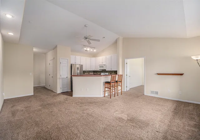 Photo 4 of Condo for sale at 1493 Fox Pointe Cir, Ann Arbor, MI 48108 | MLS# 70478089 | Listing updated on 2025-09-30