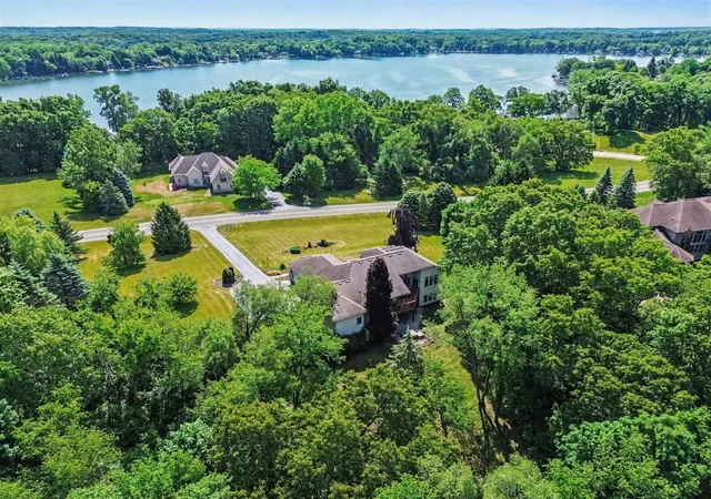 2nd image of 888 Ridge Rd, Chelsea, MI 48118 | MLS# 70538383