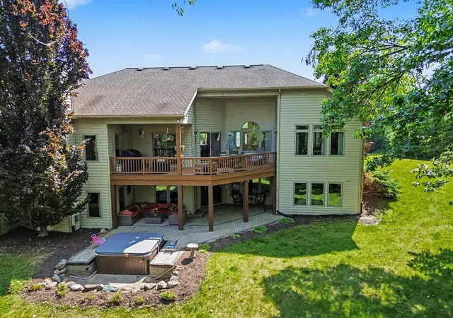 Photo 3 of Single family home for sale at 888 Ridge Rd, Chelsea, MI 48118 | MLS# 70538383 | Listing updated on 2026-08-26