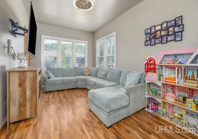 Photo 3 of Single family home for sale at 1924 Ledge St, Niagara, WI 54151 | MLS# 50214024 | Listing updated on 2026-09-17