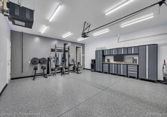 Homes for sale in New Baltimore, MI | 53611 County Line Rd, New Baltimore, MI 48047 | MLS# 61008689