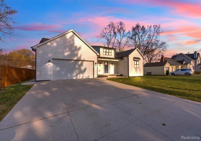 Homes for sale in Farmington Hills, MI | 22664 Colgate St, Farmington Hills, MI 48336 | MLS# 61003770
