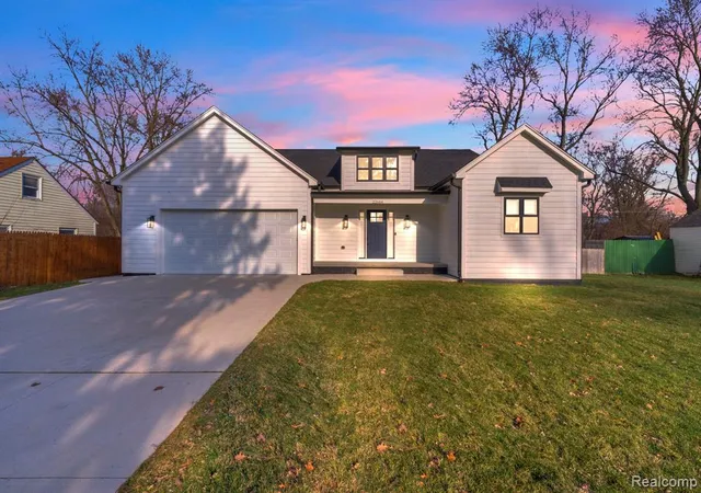 Homes for sale in Farmington Hills, MI | 22664 Colgate St, Farmington Hills, MI 48336 | MLS# 61003770