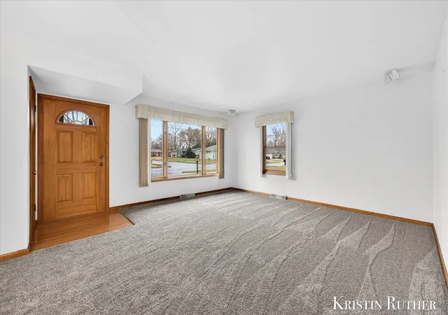 Photo 3 of Sale Pending at 4172 Blackfoot Dr, Grandville, MI 49418 | MLS# 70518994 | Listing updated on 2026-03-13