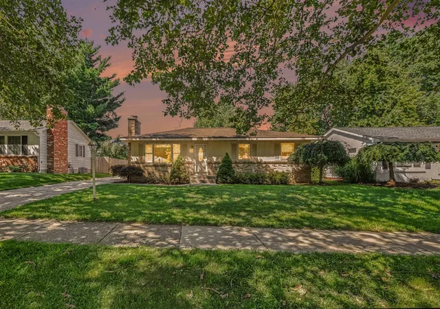 Photo 2 of Single family home for sale at 1399 Clover Crst, Grand Rapids, MI 49504 | MLS# 70554669 | Listing updated on 2026-09-24