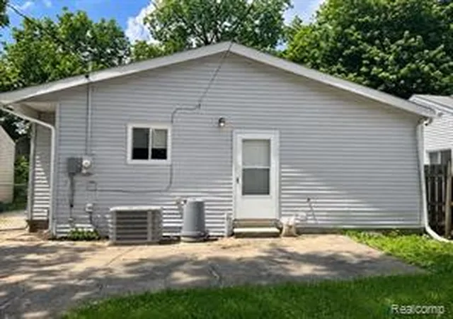 Homes for sale in Taylor, MI | 14685 Harold St, Taylor, MI 48180 | MLS# 61009690