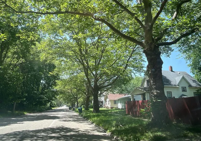 Photo 3 of Land for sale at 1320 Bryant St, Kalamazoo, MI 49001 | MLS# 70543593 | Listing updated on 2026-10-24