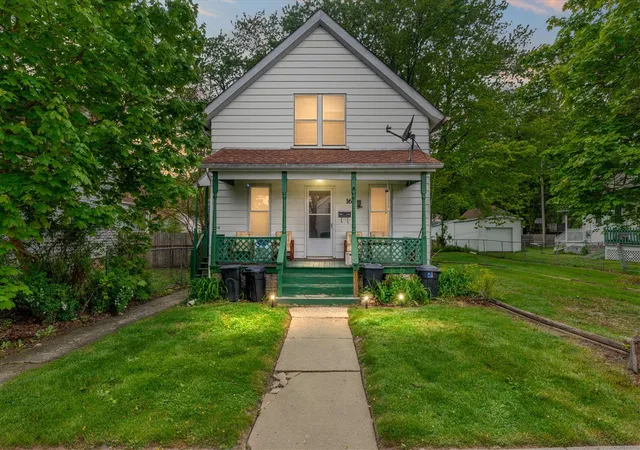 Homes for sale in Mount Clemens, MI | 16 Leslie St, Mount Clemens, MI 48043 | MLS# 70535135