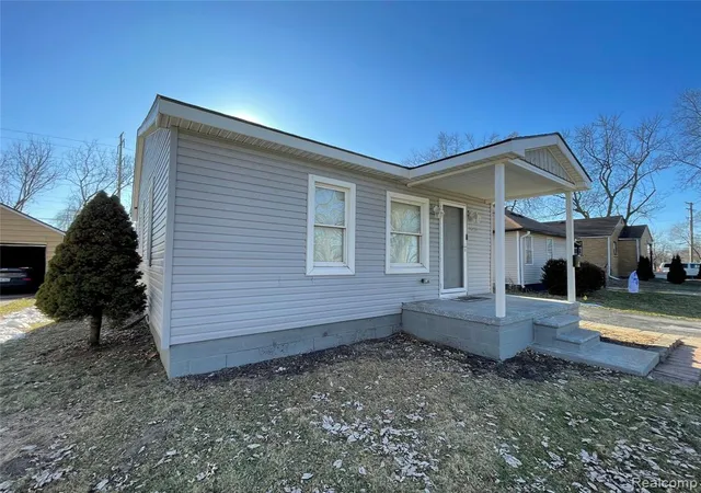 Homes for sale in Inkster, MI | 26431 Trowbridge St, Inkster, MI 48141 | MLS# 60929237