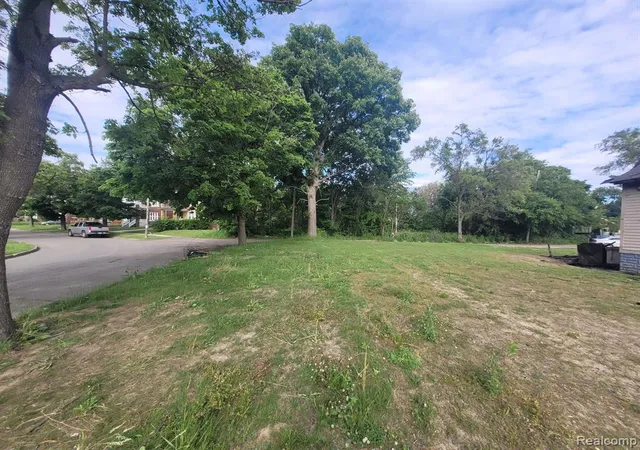 1st image of 5585 Ridgewood St, Detroit, MI 48204 | MLS# 60314939