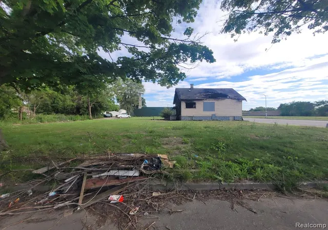 4th image of 5585 Ridgewood St, Detroit, MI 48204 | MLS# 60314939