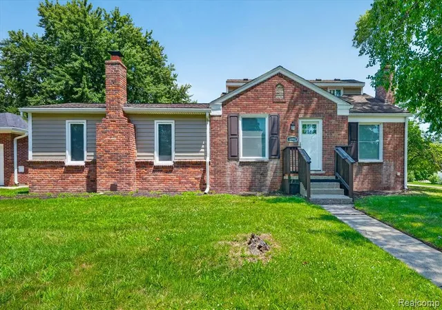 1st image of 18902 Westmore St, Livonia, MI 48152 | MLS# 60923234