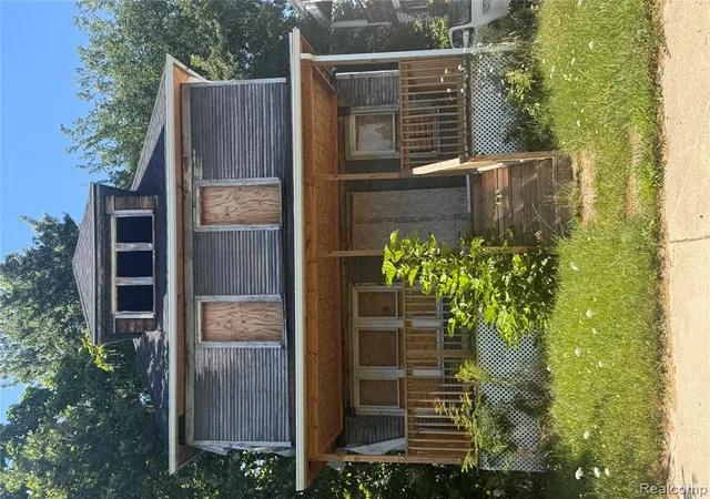 Photo 1 of Single family home for sale at 192 W Grand, Highland Park, MI 48203 3059 | MLS# 61023976 | Listing updated on 2026-08-25