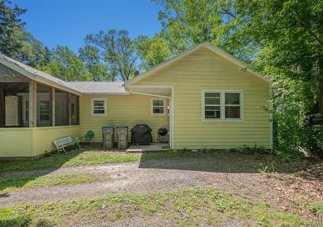 5th image of 121 E Michigan St, New Buffalo, MI 49117 | MLS# 70528101