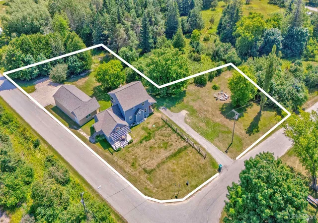 3rd image of W16369 Pine St, Gould City, MI 49838 | MLS# 50204603