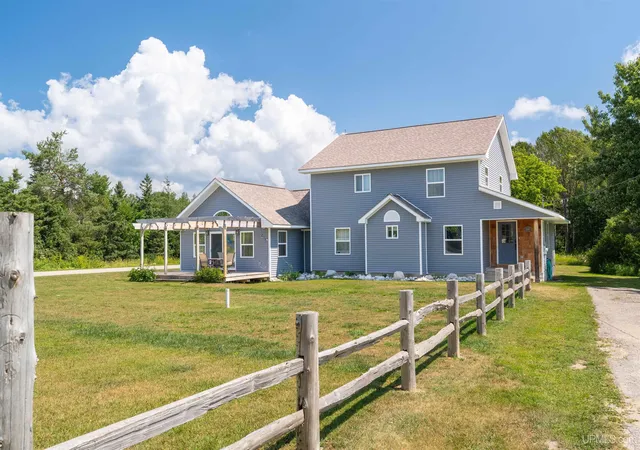 5th image of W16369 Pine St, Gould City, MI 49838 | MLS# 50204603