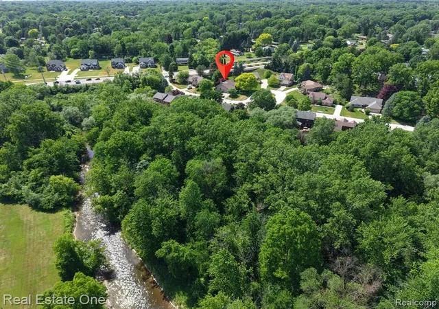 28th image of 986 River Bend Dr, Rochester Hills, MI 48307 | MLS# 61008727