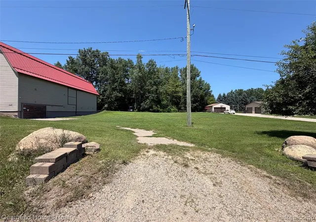 5th image of 0000 W Drahner Rd, Oxford, MI 48371 | MLS# 61010835