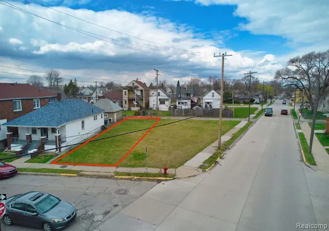 Homes for sale in Hamtramck, MI | 5013 Evaline St, Hamtramck, MI 48212 | MLS# 60298283