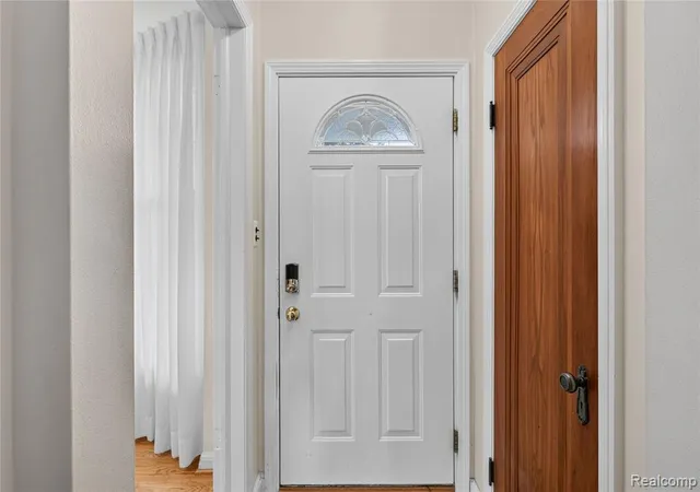 Photo 3 of Single family home for sale at 426 N Rosevere Ave, Dearborn, MI 48128 | MLS# 61020464 | Listing updated on 2026-08-29