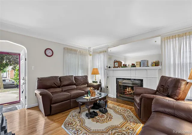 Photo 4 of Single family home for sale at 426 N Rosevere Ave, Dearborn, MI 48128 | MLS# 61020464 | Listing updated on 2026-08-29