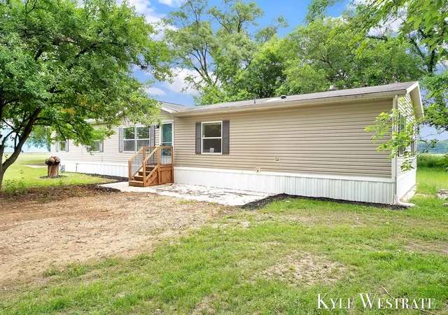 1st image of 1515 10th St, Martin, MI 49070 | MLS# 70541578
