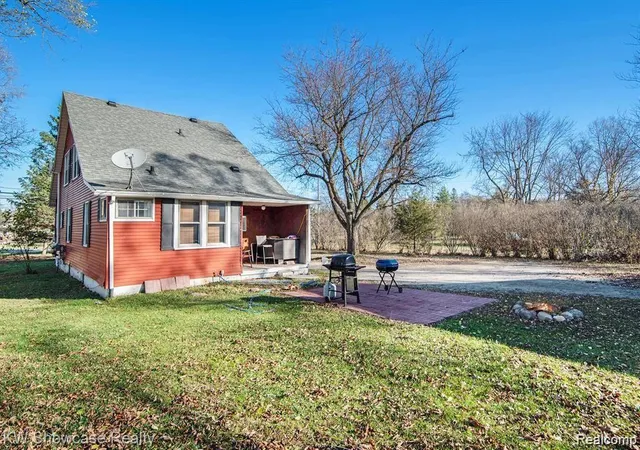 Homes for sale in Grand Blanc, MI | 1261 W Grand Blanc Rd, Grand Blanc, MI 48439 | MLS# 60366976