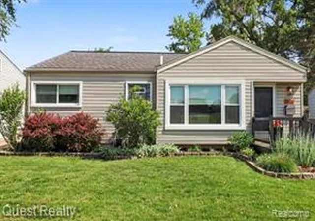 Homes for sale in Royal Oak, MI | 1529 Amelia Ave, Royal Oak, MI 48073 | MLS# 61008928