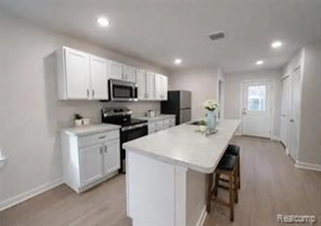 3rd image of 223 N Grove St #5, Ypsilanti, MI 48198 | MLS# 61009003