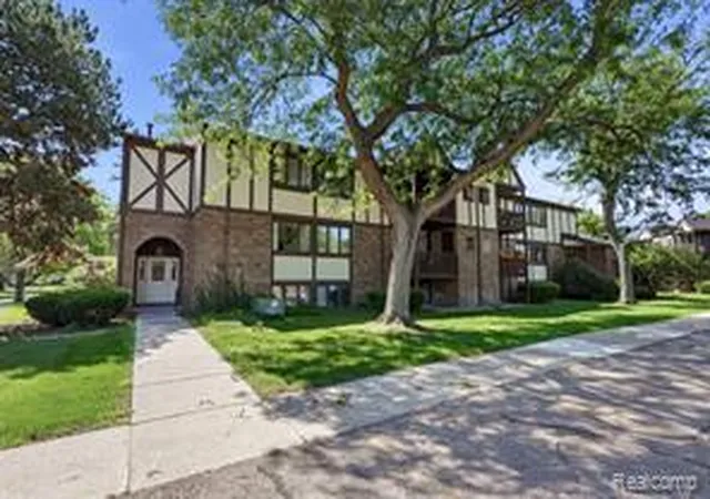 Homes for sale in East Lansing, MI | 6160 Innkeepers Ct #69, East Lansing, MI 48823 | MLS# 61009350