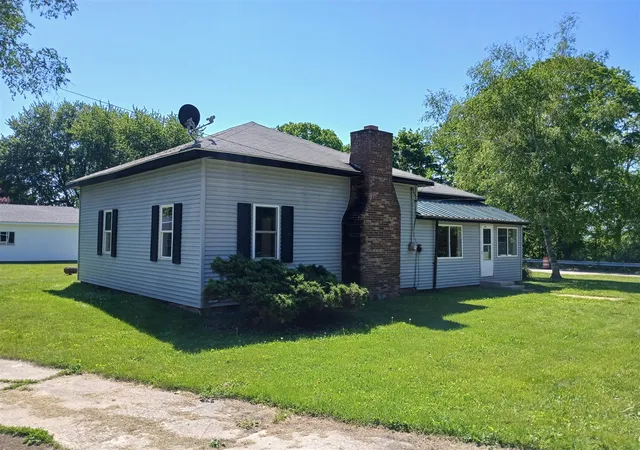 Homes for sale in Scottville, MI | 409 S Scott St, Scottville, MI 49454 | MLS# 70535159