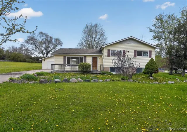 Photo 2 of Single family home for sale at 5457 E Frances Rd, Mount Morris, MI 48458 9700 | MLS# 60988751 | Listing updated on 2026-10-03