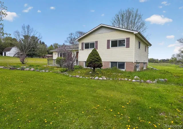 Photo 3 of Single family home for sale at 5457 E Frances Rd, Mount Morris, MI 48458 9700 | MLS# 60988751 | Listing updated on 2026-10-03