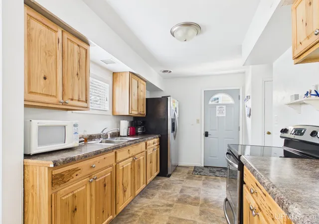 Photo 3 of Single family home for sale at 105 Chestnut St, Munising, MI 49862 | MLS# 50216099 | Listing updated on 2026-09-01