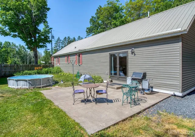 Photo 2 of Single family home for sale at 6622 W Us 2 Hwy, Hurley, WI 54534 | MLS# 50215092 | Listing updated on 2026-07-16
