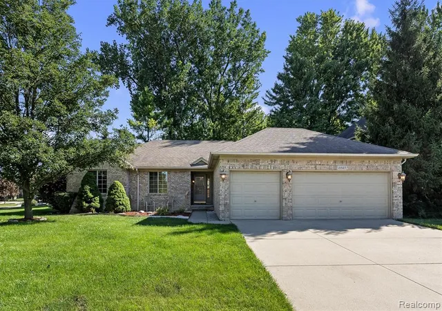 1st image of 21527 Tangel Dr, Macomb, MI 48044 | MLS# 61023154