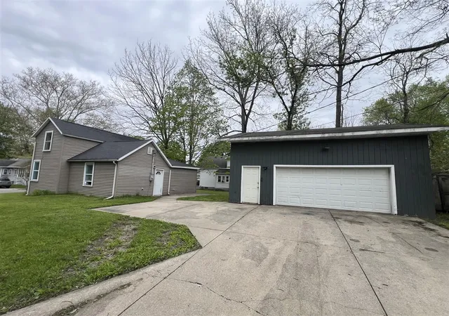 Homes for sale in Niles, MI | 627 S 5Th St, Niles, MI 49120 | MLS# 70529849