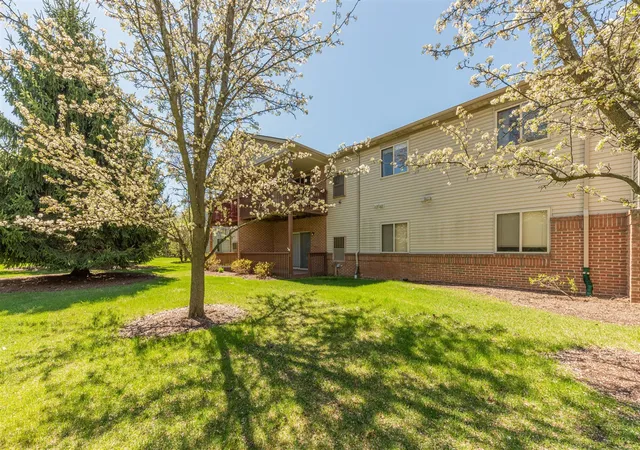 5th image of 2482 Eagles Cir #6, Ypsilanti, MI 48197 | MLS# 70526167