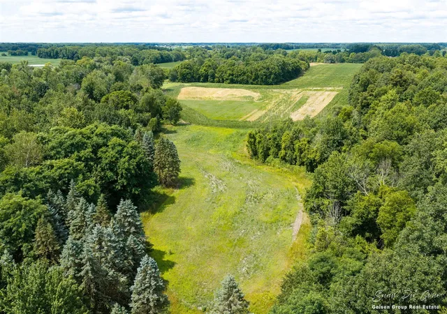 3rd image of 3796 - 40A Hoyt Rd, Belding, MI 48809 | MLS# 70547963