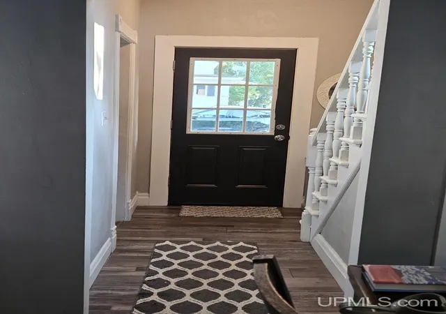 Photo 2 of Single family home for sale at 624 E B St, Iron Mountain, MI 49801 | MLS# 50216347 | Listing updated on 2026-08-31