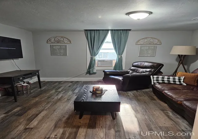 Photo 3 of Single family home for sale at 624 E B St, Iron Mountain, MI 49801 | MLS# 50216347 | Listing updated on 2026-09-21