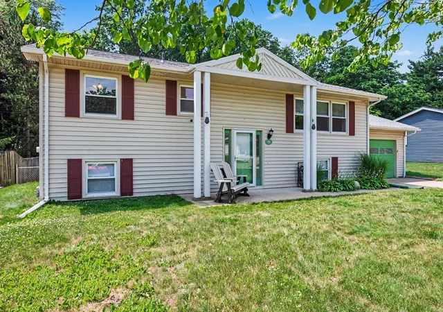 Homes for sale in Portage, MI | 1912 Lauralwood Ave, Portage, MI 49002 | MLS# 70544038