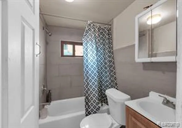 Homes for sale in Hamtramck, MI | 2124 Halleck St, Hamtramck, MI 48212 4205 | MLS# 61009188