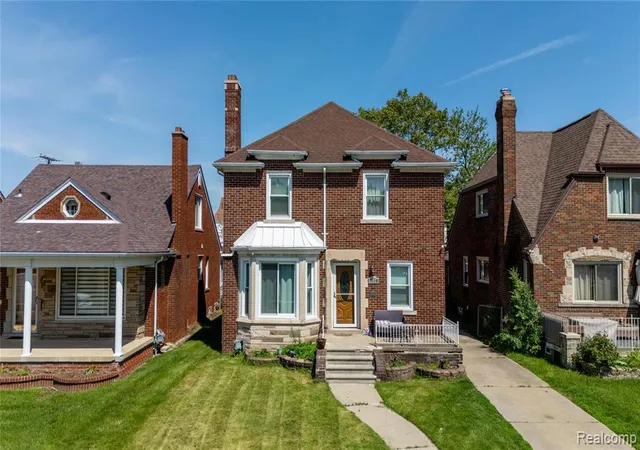 Photo 2 of Single family home for sale at 7620 Middlepointe St, Dearborn, MI 48126 | MLS# 61010266 | Listing updated on 2026-08-22