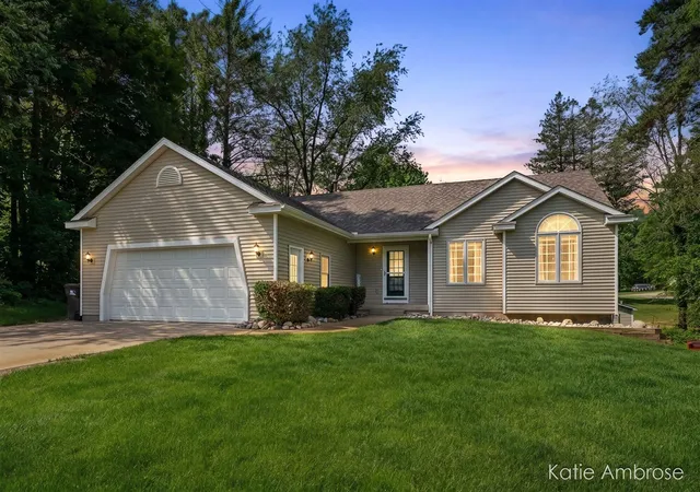 Homes for sale in Hastings, MI | 1683 Pinehill Dr, Hastings, MI 49058 | MLS# 70537661