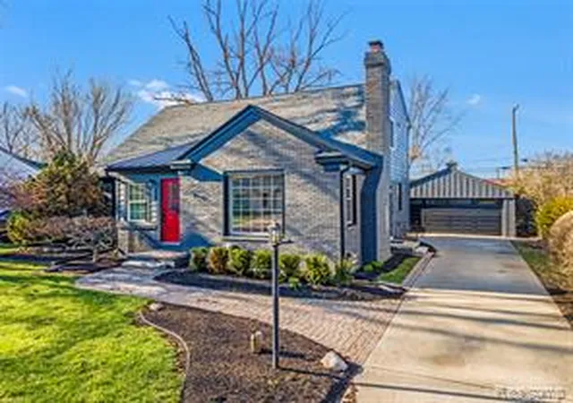Homes for sale in Royal Oak, MI | 4312 Samoset Rd, Royal Oak, MI 48073 | MLS# 61009729