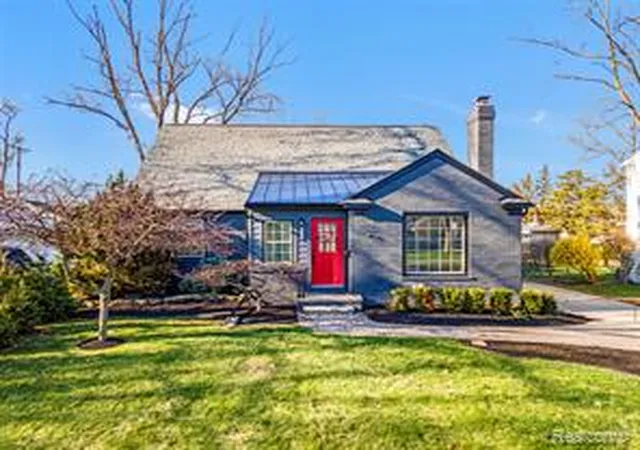 Homes for sale in Royal Oak, MI | 4312 Samoset Rd, Royal Oak, MI 48073 | MLS# 61009729