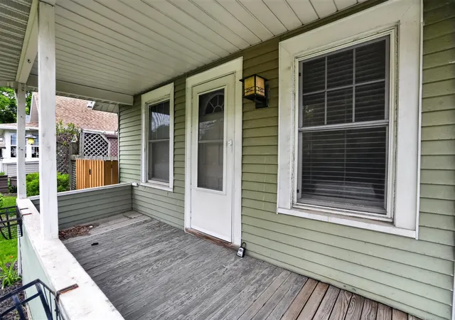 Homes for sale in Lansing, MI | 2533 S Washington Ave, Lansing, MI 48910 | MLS# 70531714
