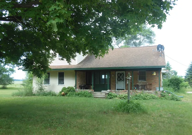 Homes for sale in Vassar, MI | 4950 Cottrell Road Road, Vassar, MI 48768 | MLS# 50211052